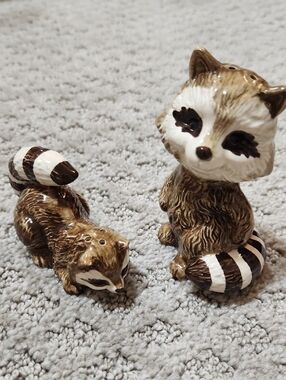 Vintage Otagiri Glazed Porcelain Raccoon Figurine Salt & Pepper Shakers